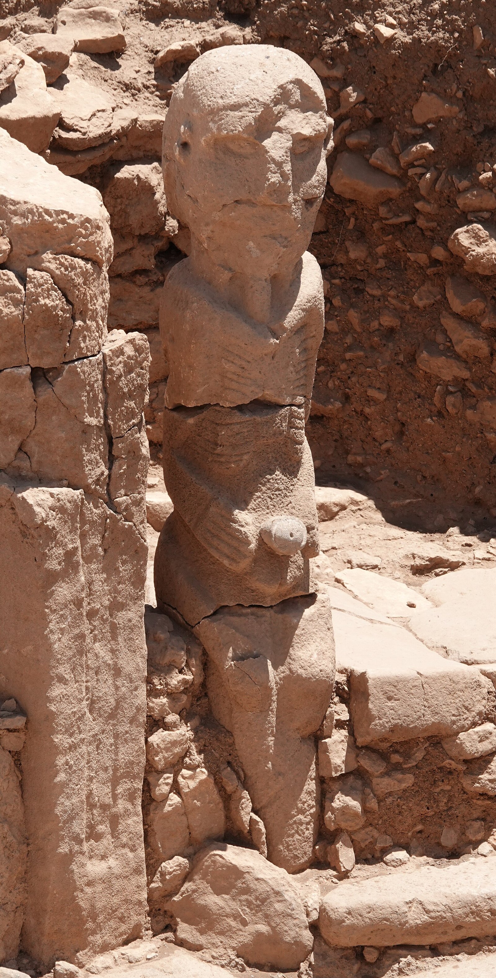 Another view of the Ribbed Man statue from Karahan Tepe